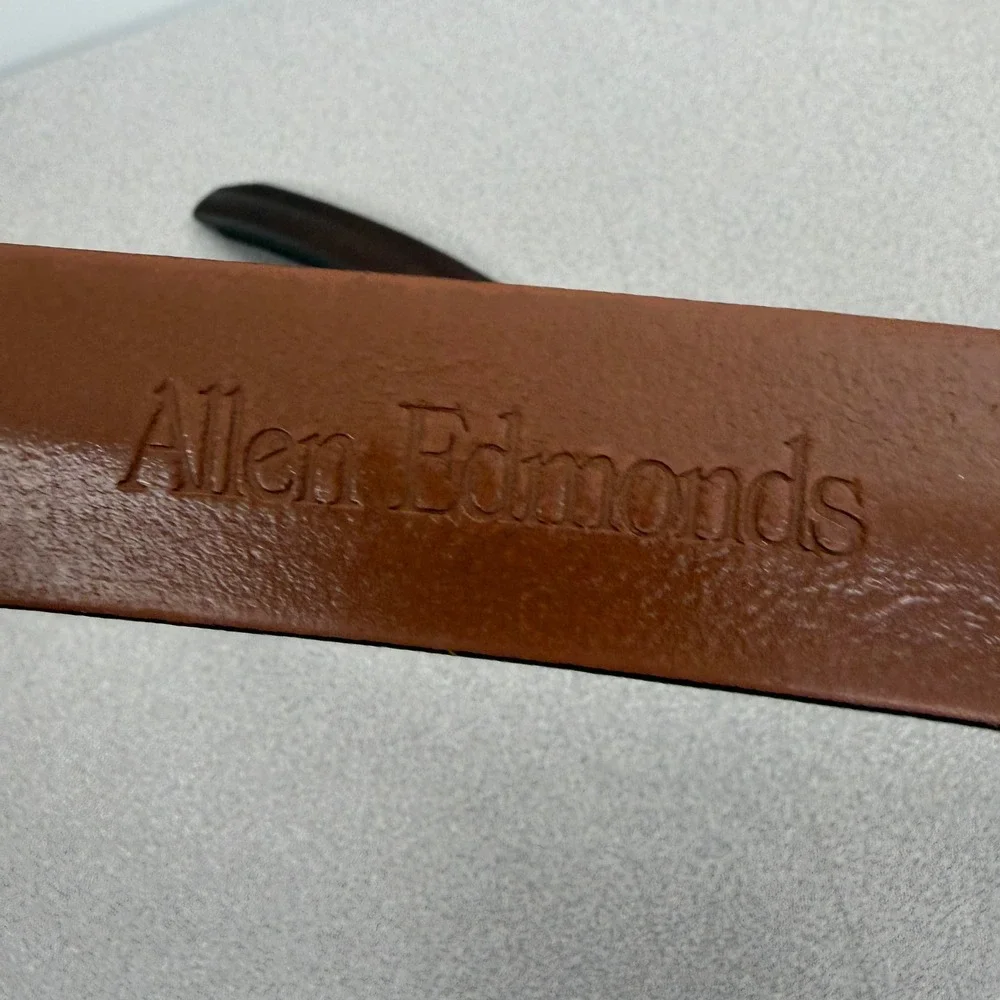 Allen Edmonds Belt Mens 36 Brown Leather Made in USA Distressed Dress Casual - Picture 8 of 10